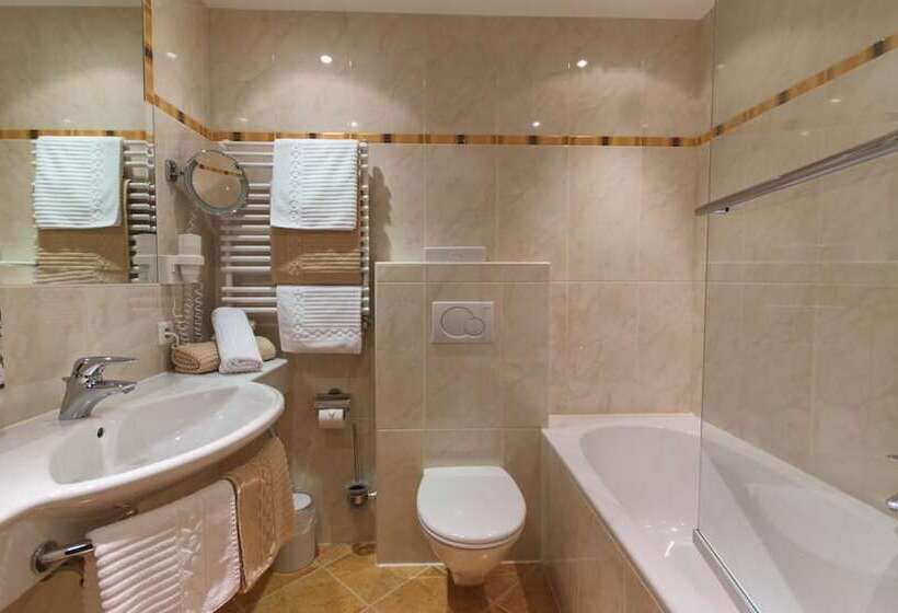 پانسیون Garni Bellaria