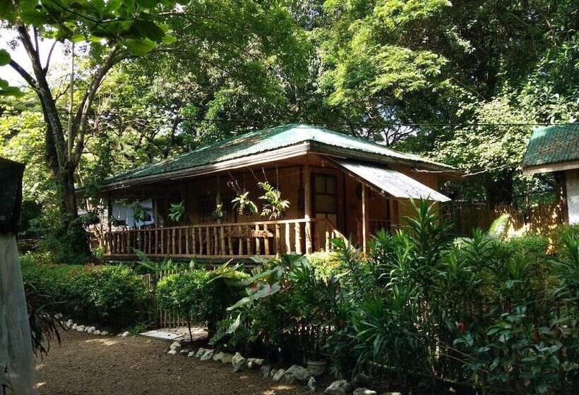 پانسیون Nelly's Nipa Hut