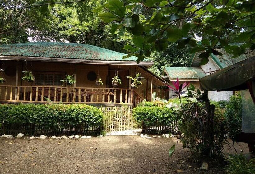 پانسیون Nelly's Nipa Hut