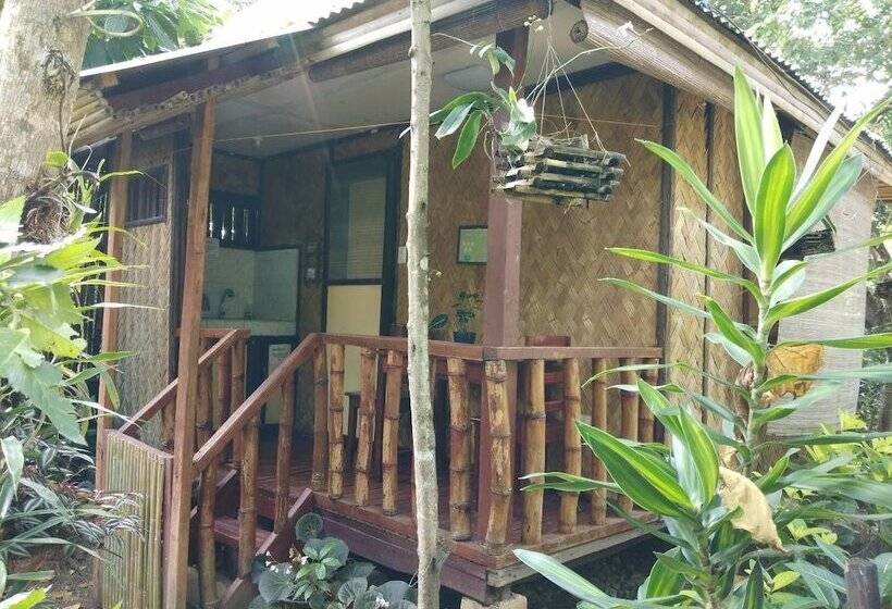 پانسیون Nelly's Nipa Hut