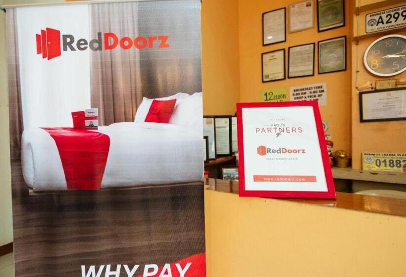 פנסיון Reddoorz @ Bm Road