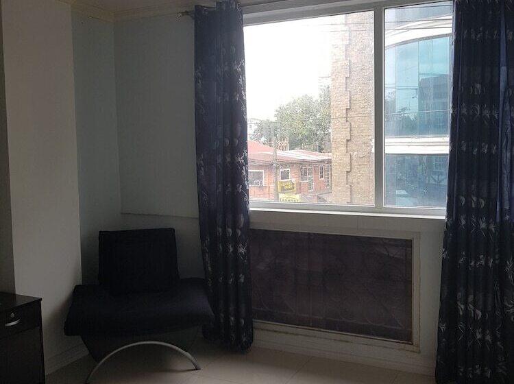 پانسیون The Orange Inn