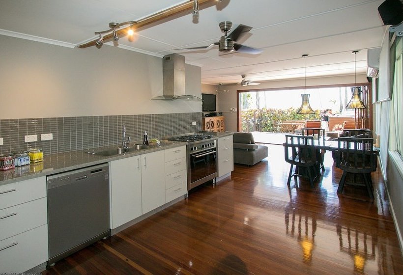 The Beachside Cottages