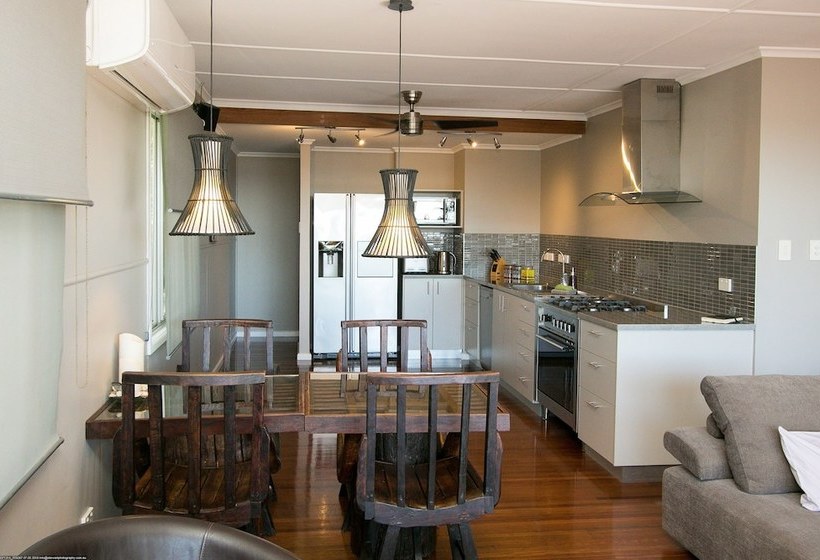 The Beachside Cottages