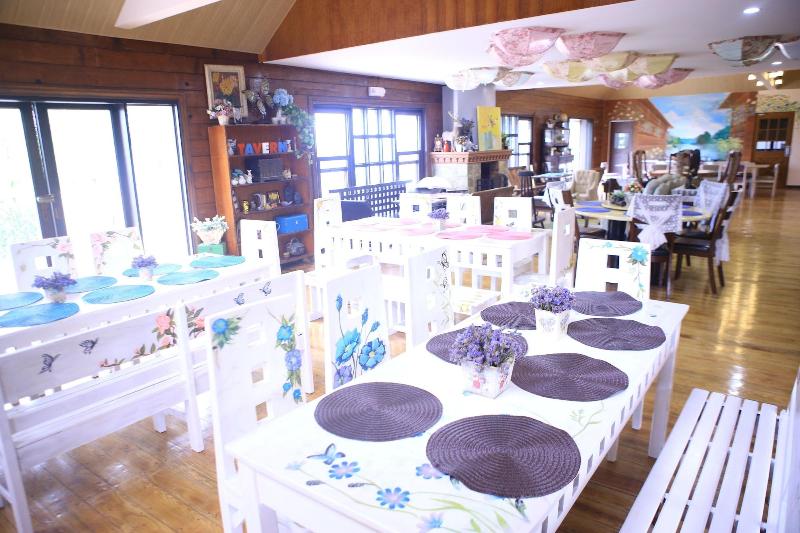 هتل The Lakeview Suites