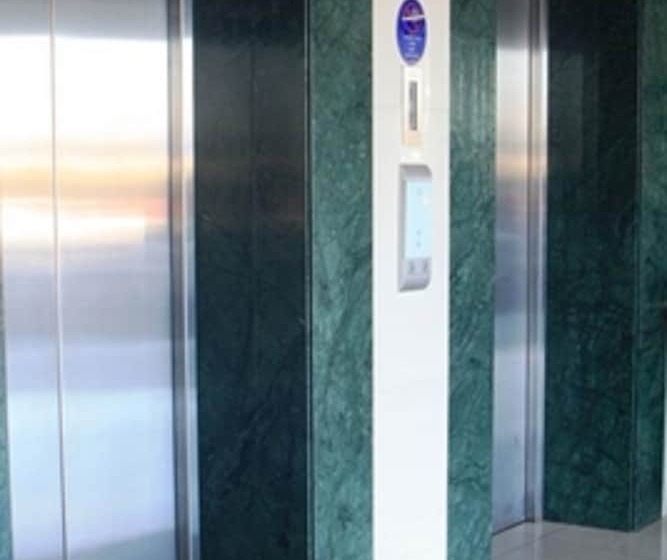 Touristation Crowne Bay Tower