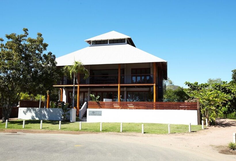 Villa Kembali