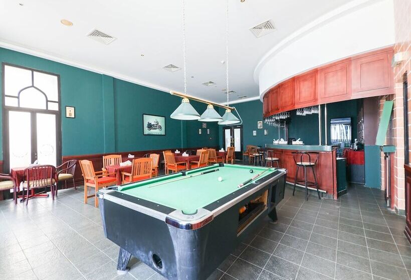 Capital O133 Al Sawadi Beach Resort & Spa