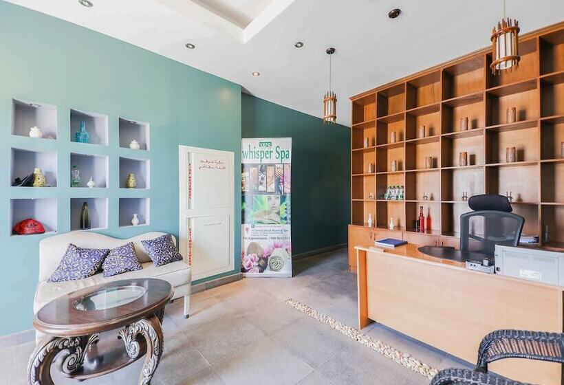 Capital O133 Al Sawadi Beach Resort & Spa