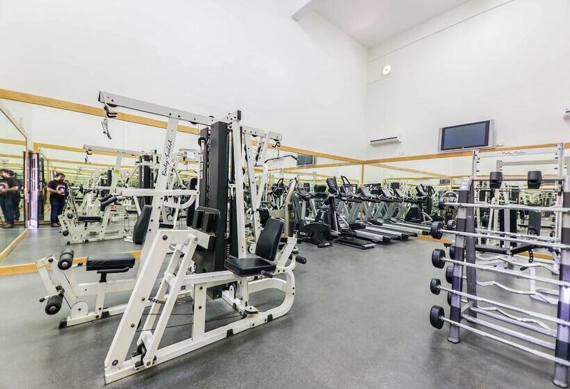 Capital O133 Al Sawadi Beach Resort & Spa