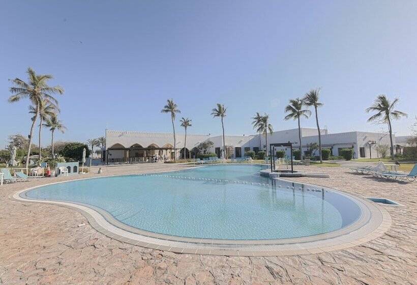 Capital O133 Al Sawadi Beach Resort & Spa