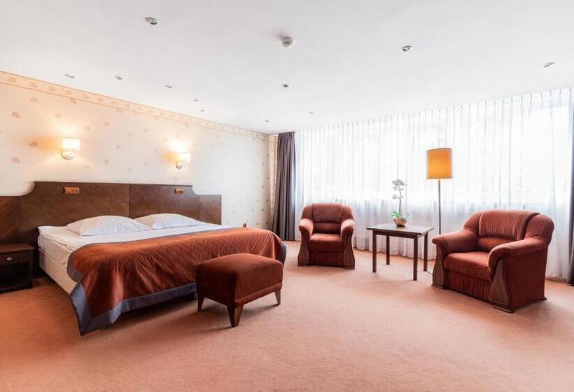 בית מלון כפרי Alf