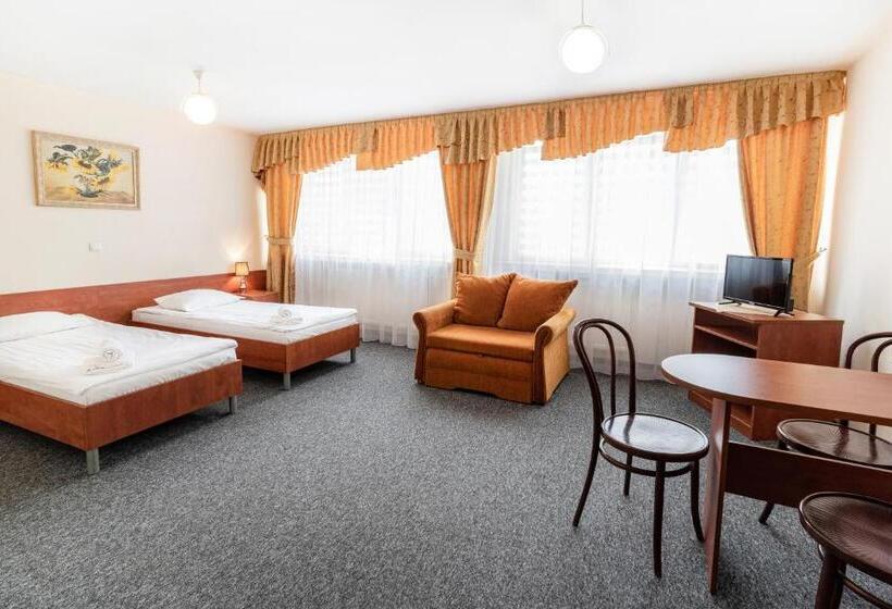 בית מלון כפרי Alf