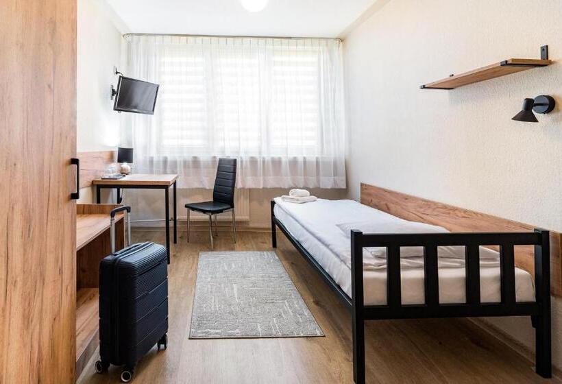 בית מלון כפרי Alf