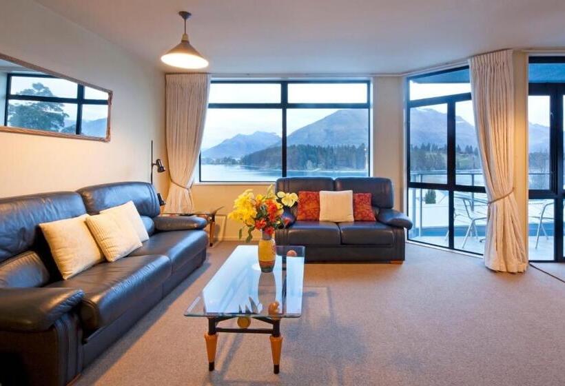 هتل Apartments At Spinnaker Bay