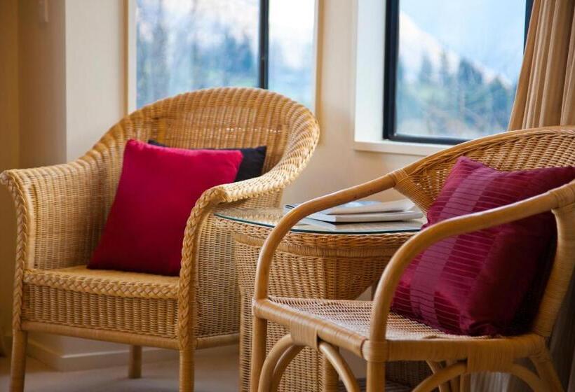 هتل Apartments At Spinnaker Bay