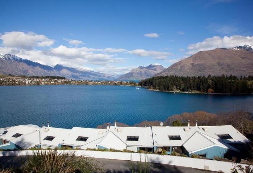 هتل Apartments At Spinnaker Bay