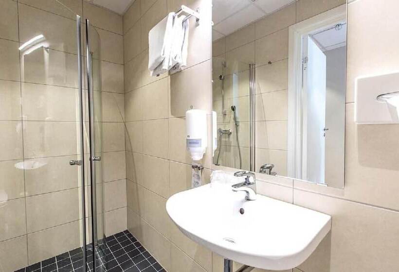 בית מלון כפרי Chesterfield