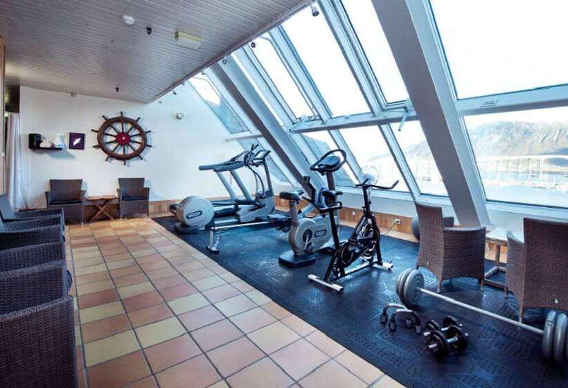 Clarion Collection Hotel With