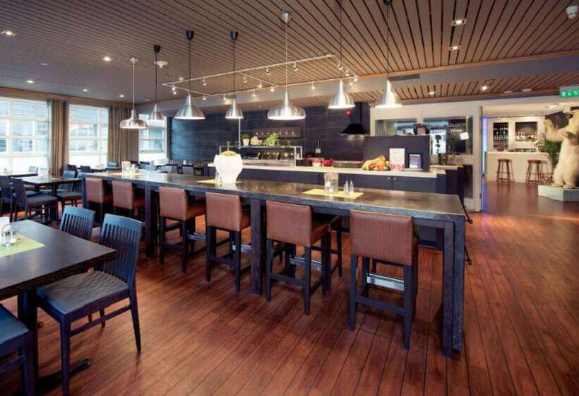 Clarion Collection Hotel With