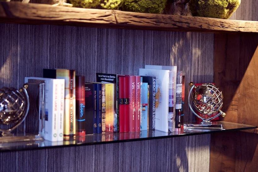 Clarion Collection Hotel With