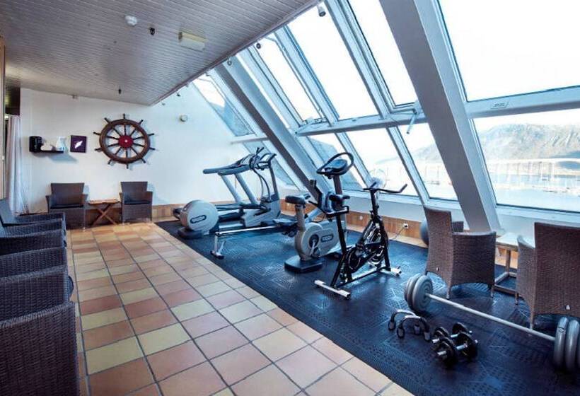 Clarion Collection Hotel With