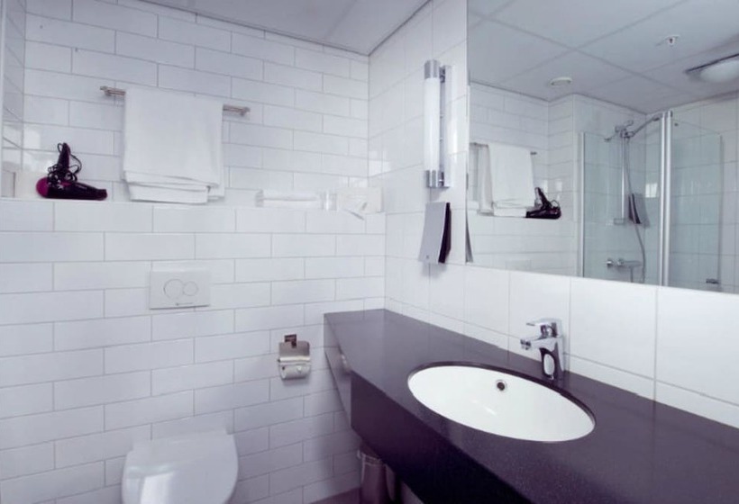 Clarion Collection Hotel With