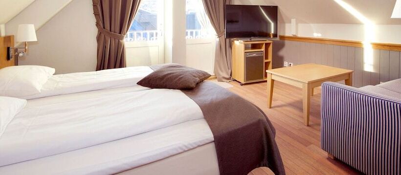 Clarion Collection Hotel With