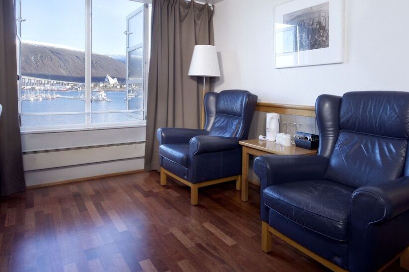 Clarion Collection Hotel With