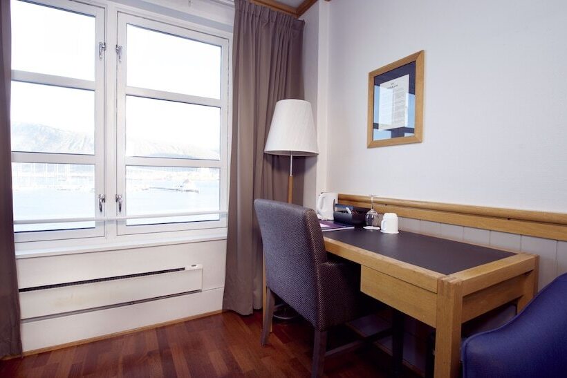 Clarion Collection Hotel With