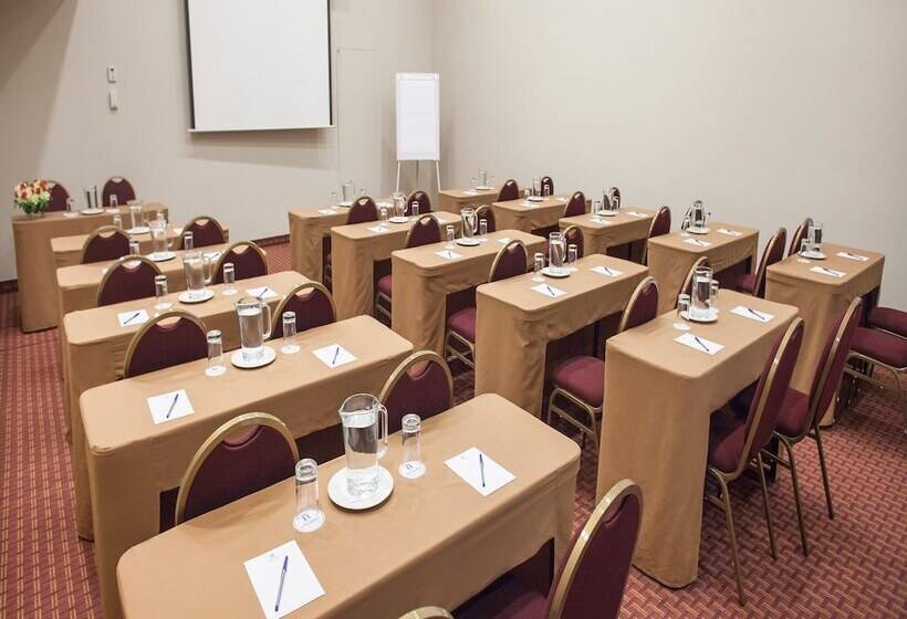 Отель Del Pilar Miraflores