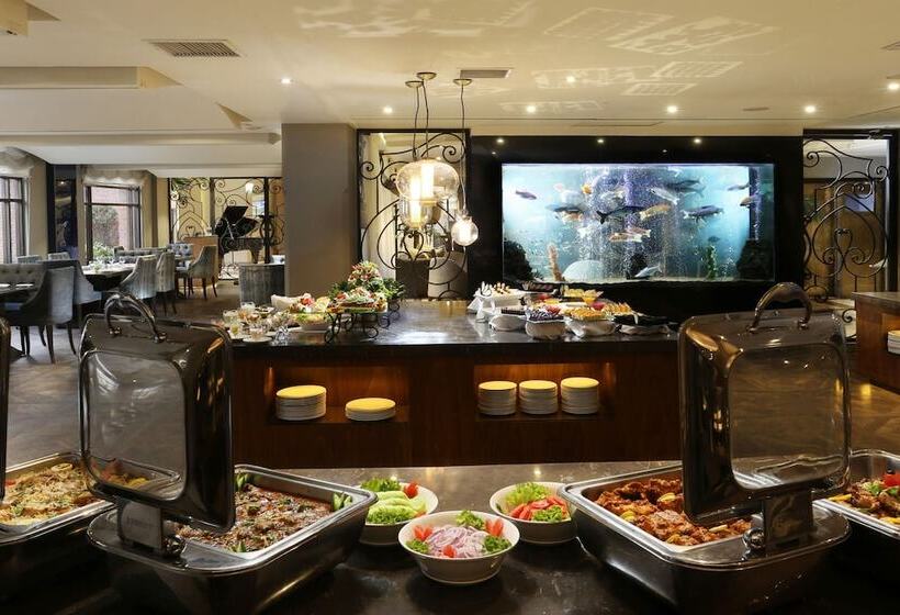 בית מלון כפרי Four Points By Sheraton Lahore