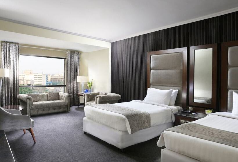 هتل Four Points By Sheraton Lahore