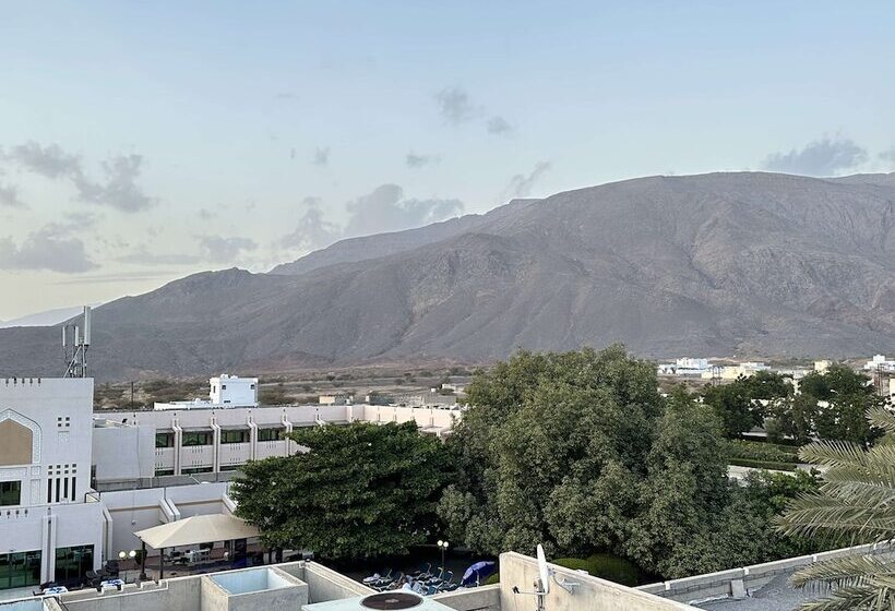 هتل Golden Tulip Nizwa