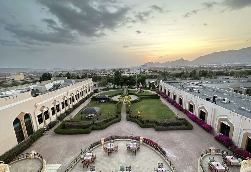 هتل Golden Tulip Nizwa