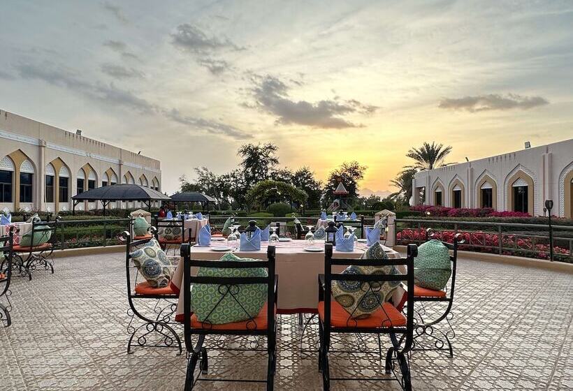 هتل Golden Tulip Nizwa