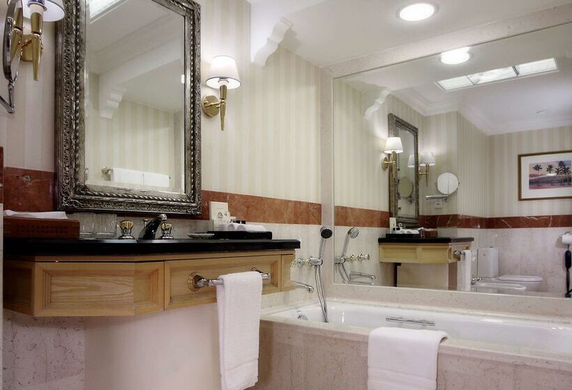 هتل Grand Hyatt Muscat