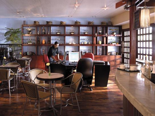 هتل Jen Manila By Shangrila