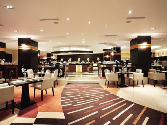 هتل Jen Manila By Shangrila