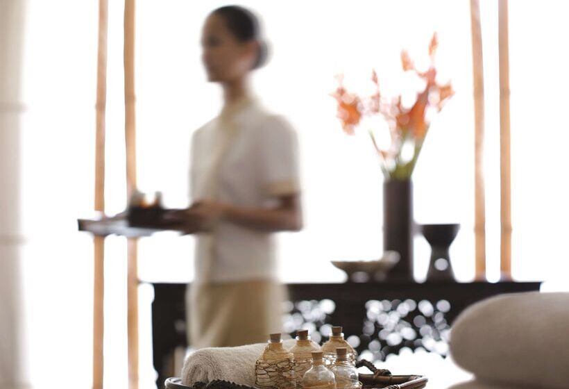 هتل Makati Shangri La, Manila