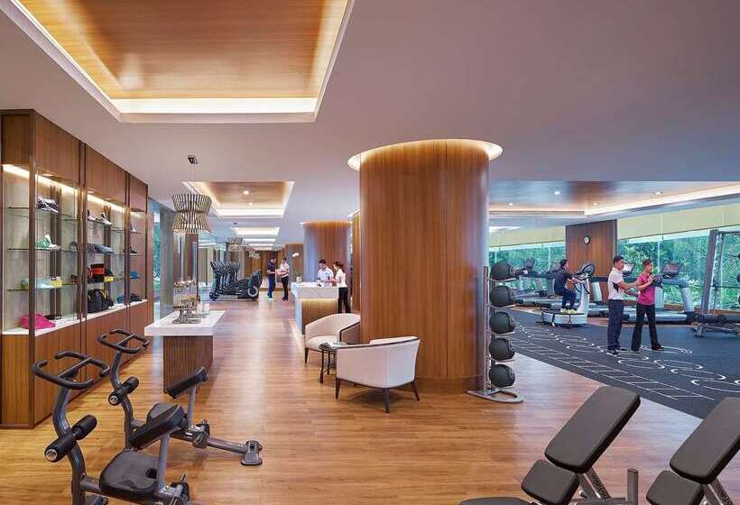 هتل Makati Shangri La, Manila