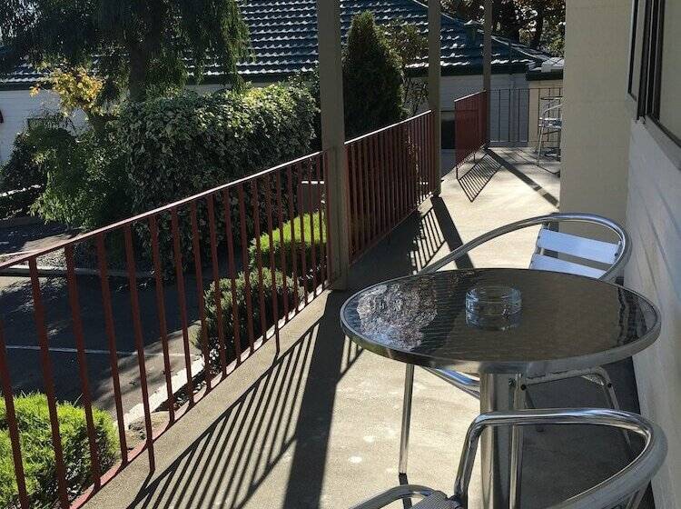 בית מלון כפרי Parklands Motor Lodge Timaru