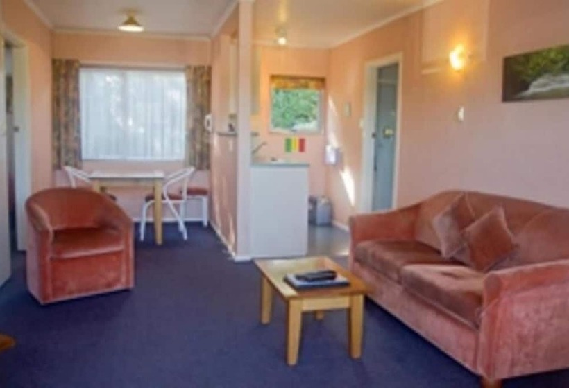 בית מלון כפרי Parklands Motor Lodge Timaru