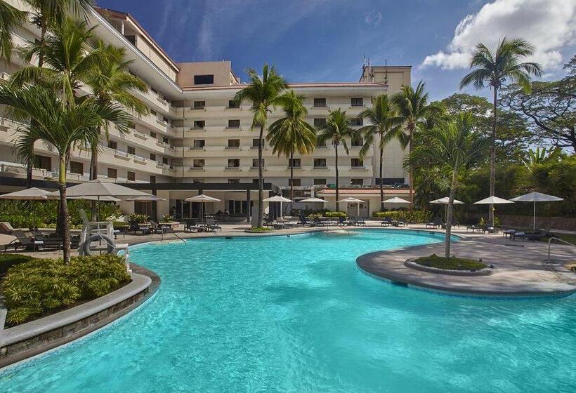 בית מלון כפרי Quest Plus Conference Center Clark