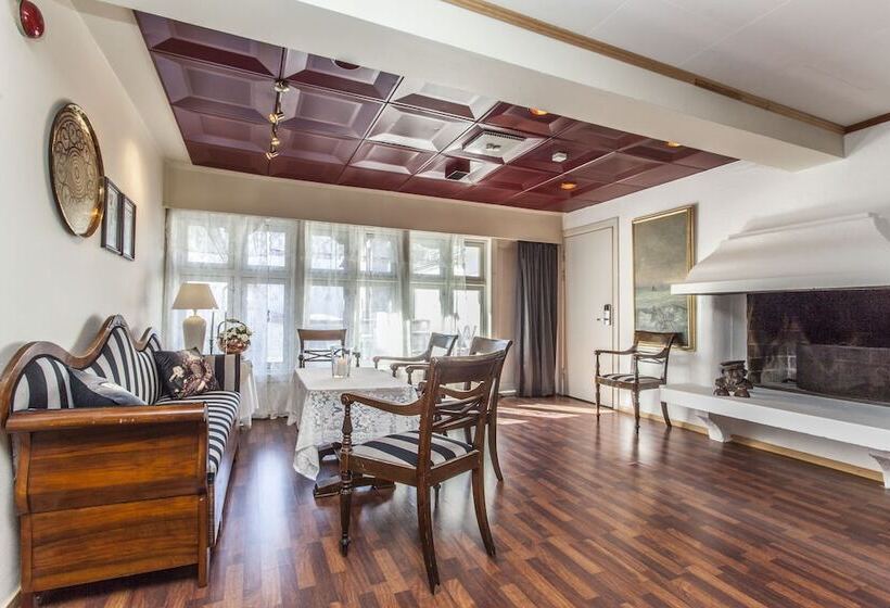 בית מלון כפרי Reenskaug