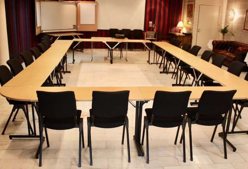 בית מלון כפרי Reenskaug