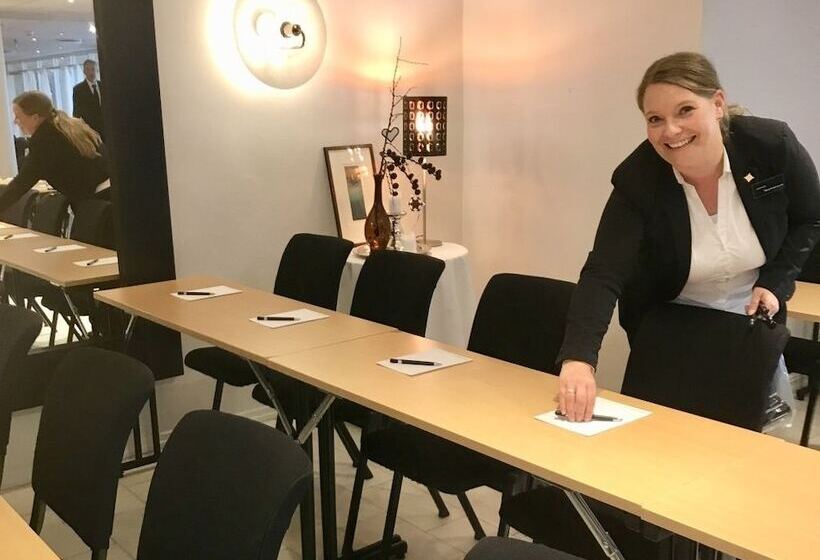 בית מלון כפרי Reenskaug