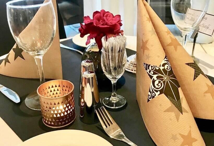 בית מלון כפרי Reenskaug