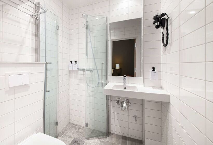 Отель Scandic Ambassadeur Drammen