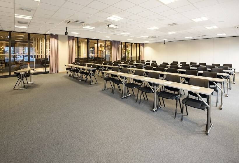 Отель Scandic Ambassadeur Drammen